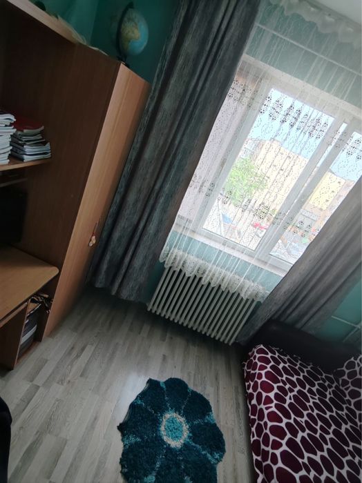 Targu Jiu 1 Mai Strada Comuna din Paris 1 camera 35000 euro