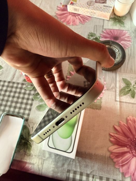Vand Iphon 15plus