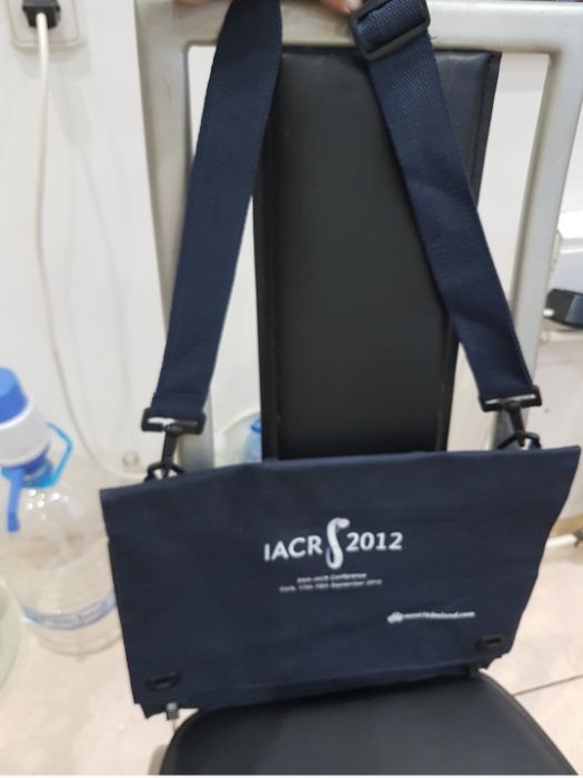 Работна чанта. .