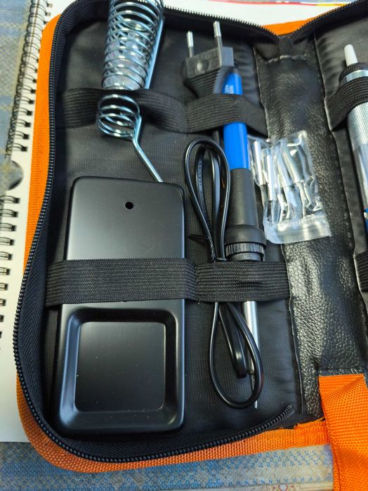 Set letcon de lipit cu accesorii