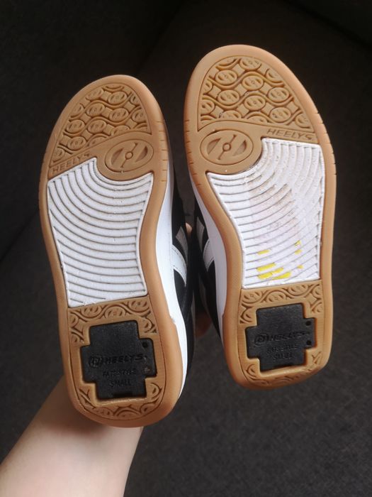 Reebok Heelys cu role pentru copii