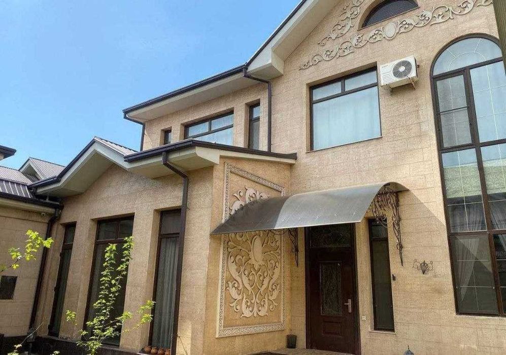 Сатилади Ракатбоши*3,8 сотки*7 комнат бассейн