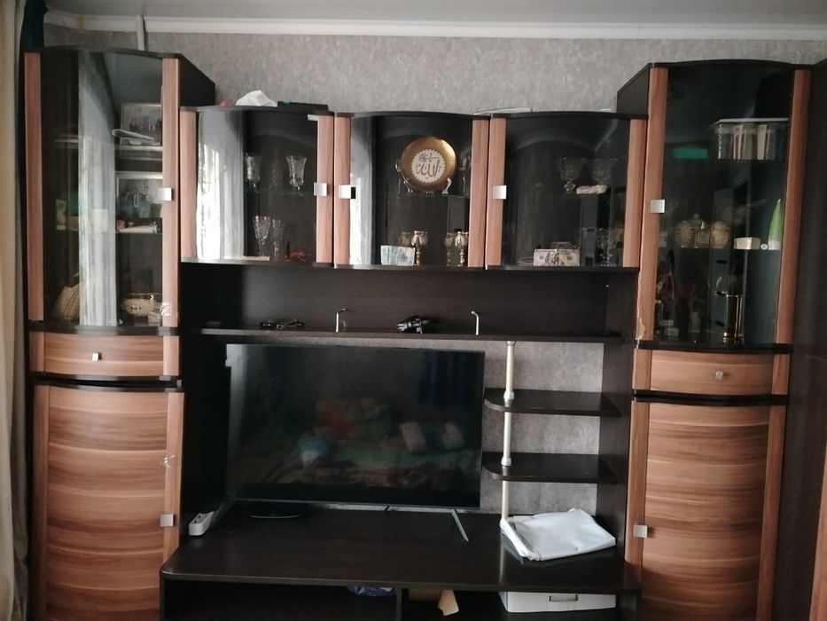 Продам стенка 40000 тг