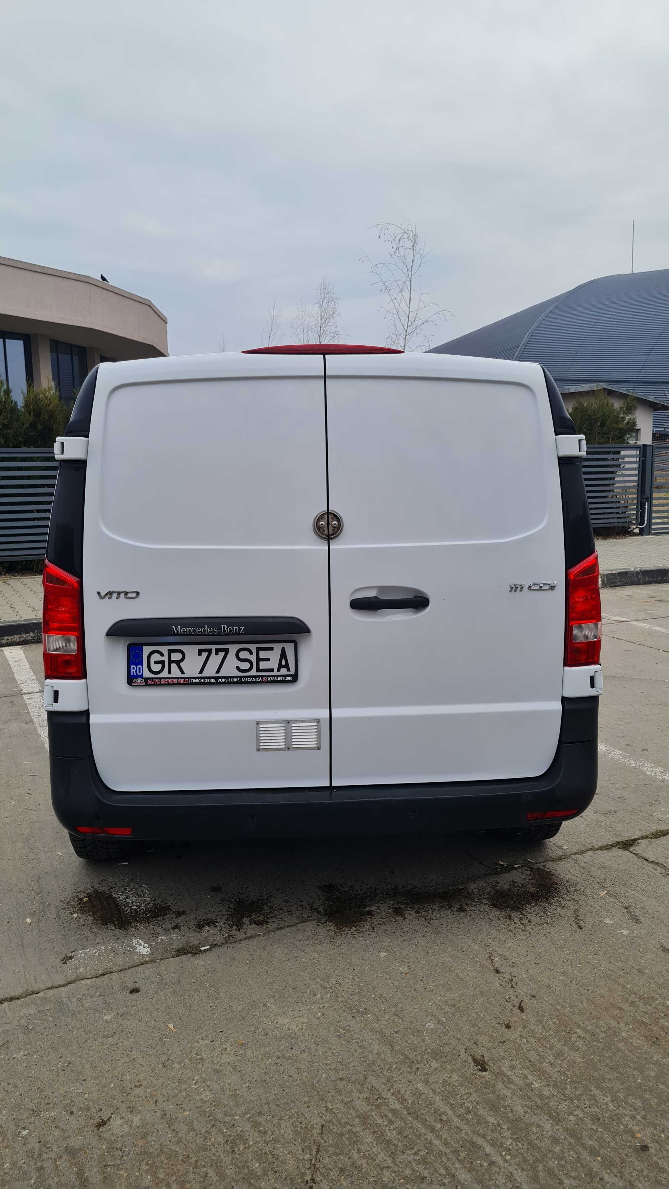 Mercedes Vito 111, accept variante, inmatriculat RO, an 2016