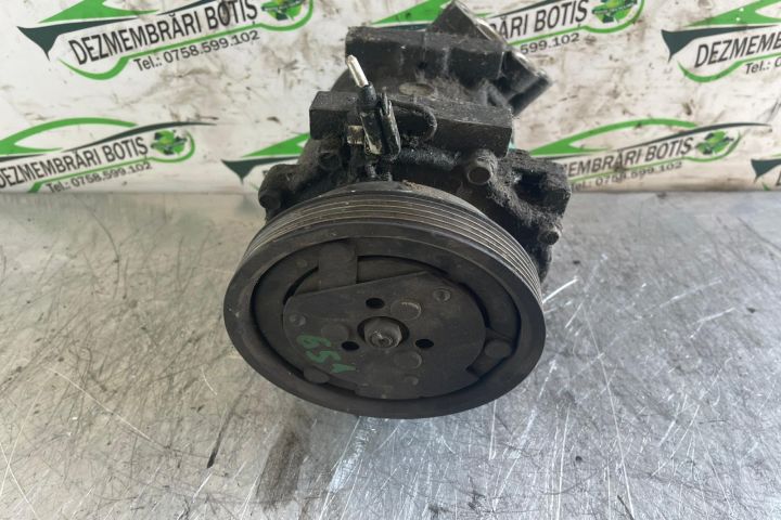Compresor AC 8200117767 Dacia Logan prima generatie
