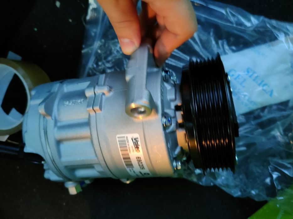Compresor clima nou Audi A4 A6 T6 Tiguan Touareg Passat cod 690209