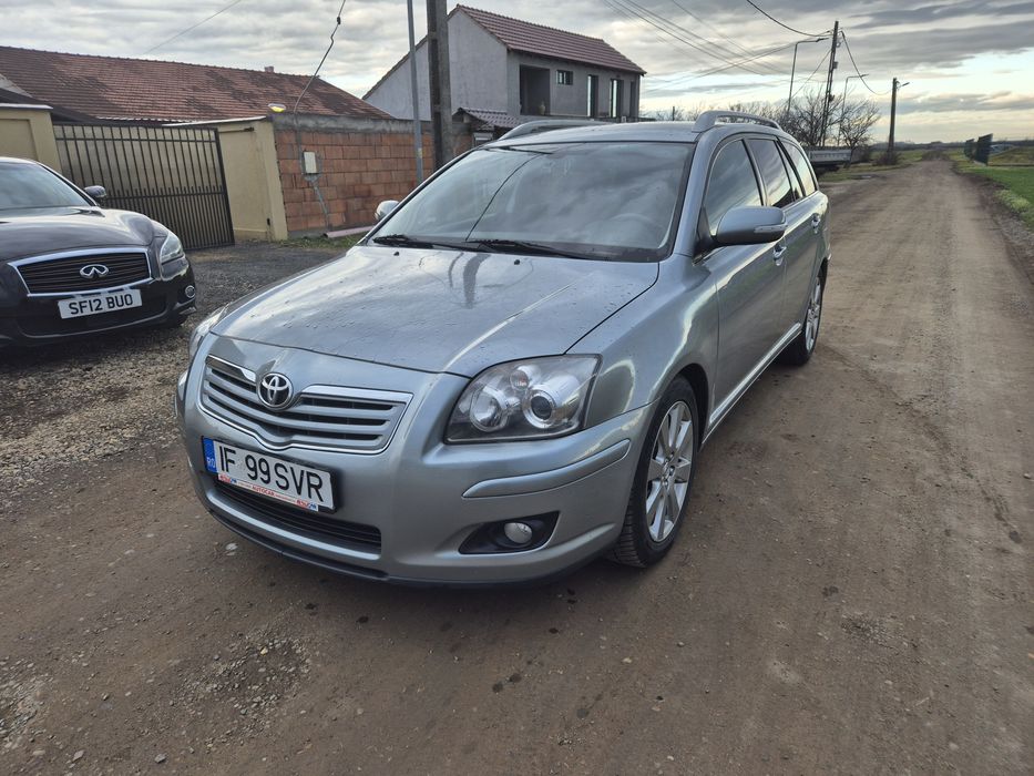 Toyota Avensis T25 2.0 126 cp 2008