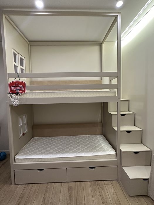 Двухярусная кровать из массива сосны