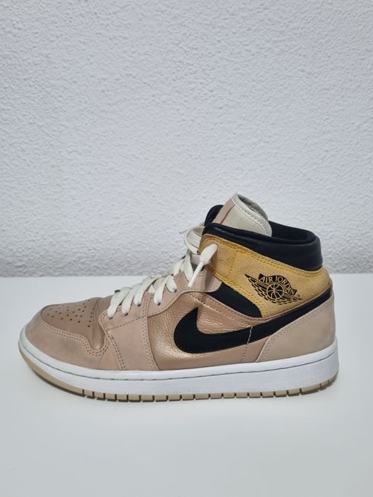 Vând jordan 1 mid retro  WMNS PARTICLE BEIGE