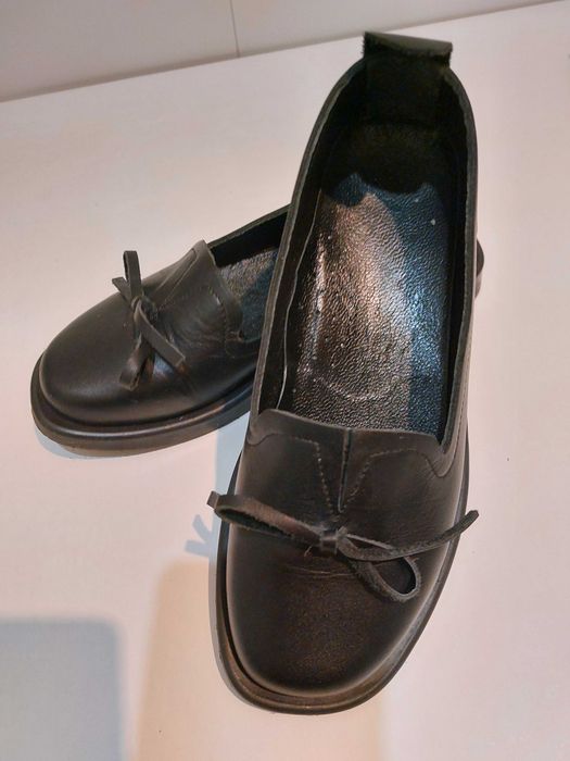 Дамски кожени обувки