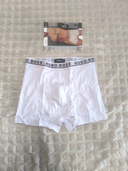 Set 3 perechi de boxeri Hugo Boss,noi