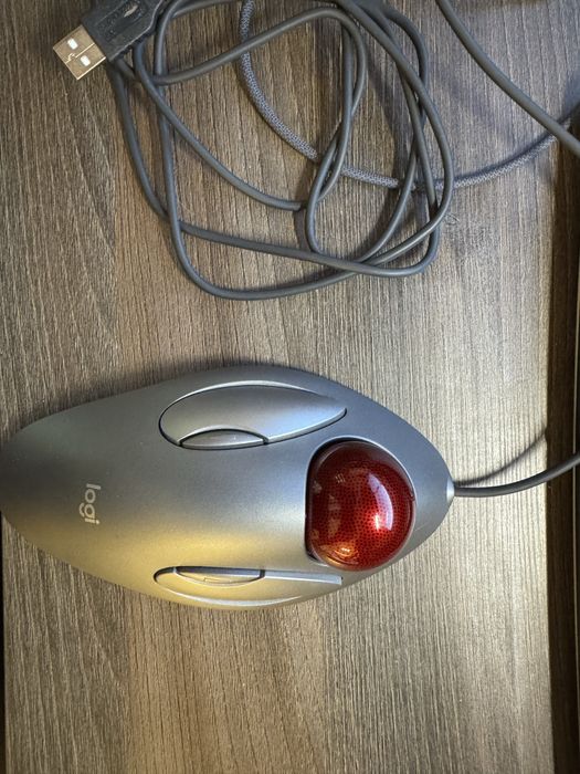 Мишка Logi trackman marble
