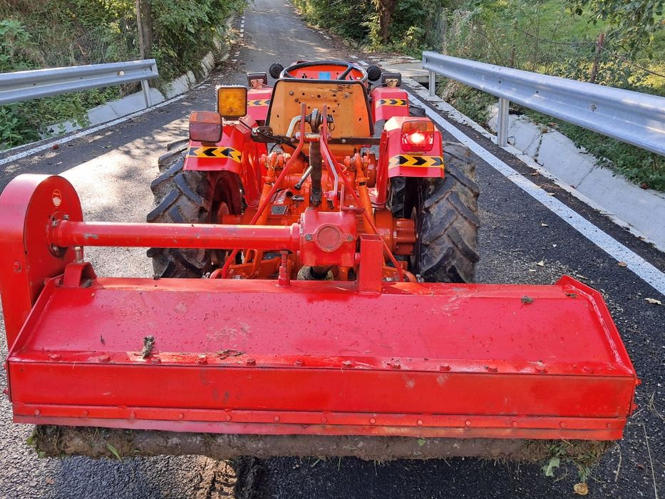 Tractoras 4x4 Valpadana recent adus cu Rar facut