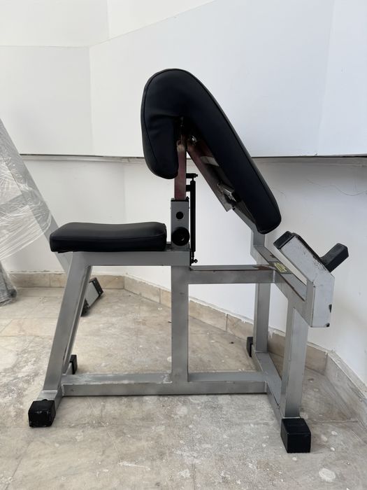 Banca declinata pentru piept / Banca Scott biceps / Eliptica Nautilus