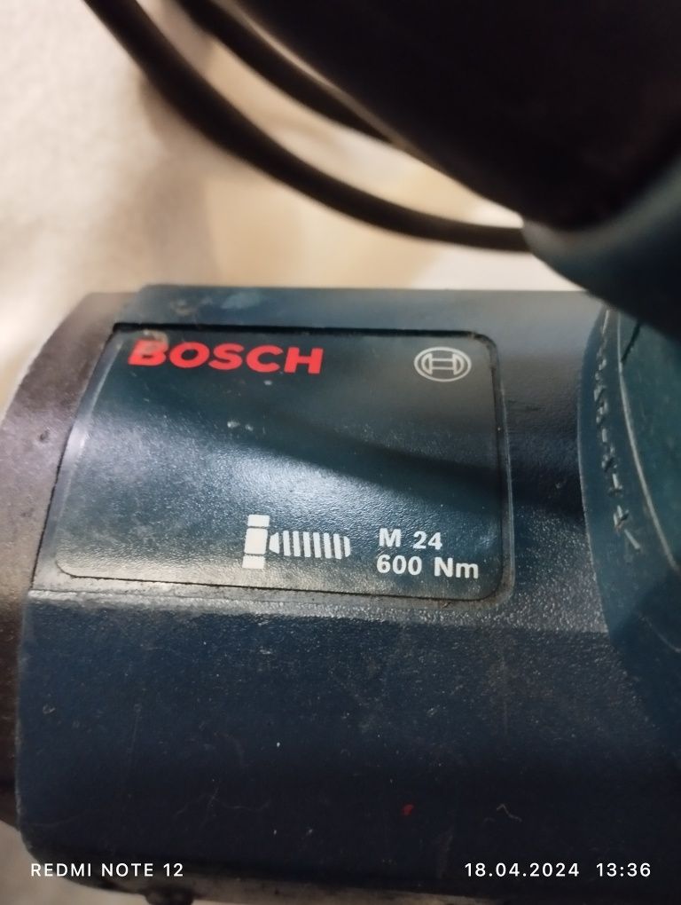 Удaрен гaйковерт Bosch GDS 24 Professional