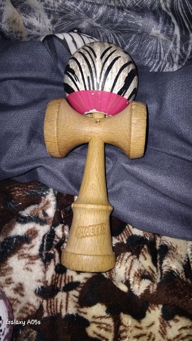 Kendama sweets zebra prime limited edition