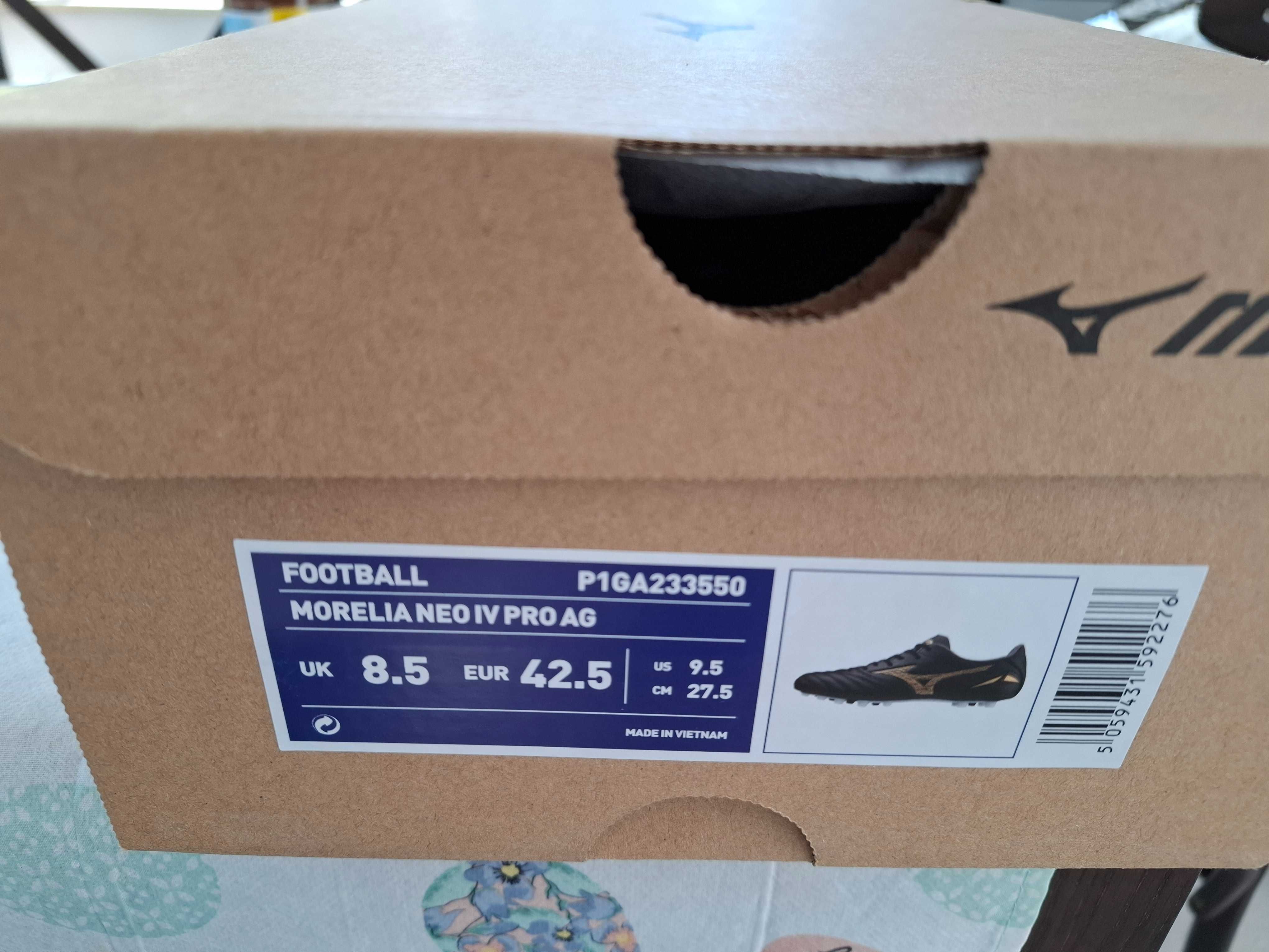 Продавам нови бутонки Mizuno Morelia Neo IV Pro 42.5 естествена кожа