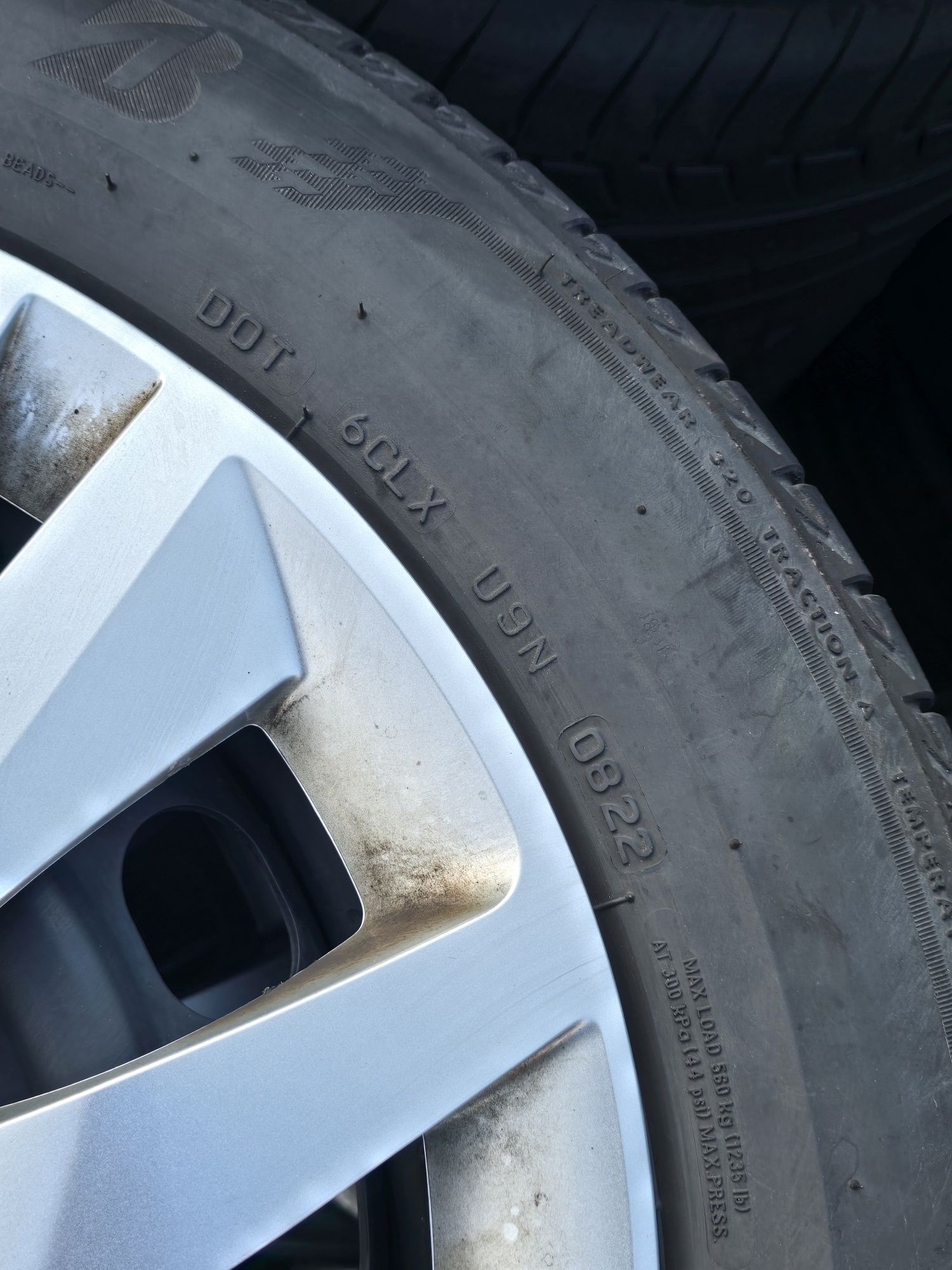 4 Броя 185/65/15 Bridgestone 2x7,5mm 2x6mm 22dot