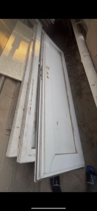 Окна деревянные двойные 7 шт, двери несколько штук, и.т.д.