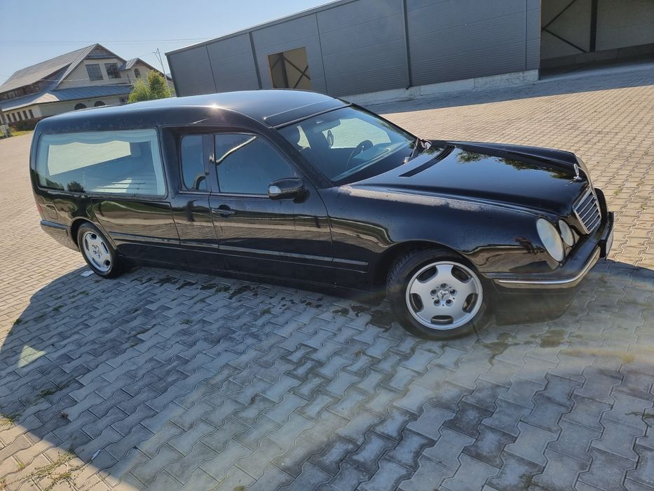 Se vinde Mercedes SD funerar