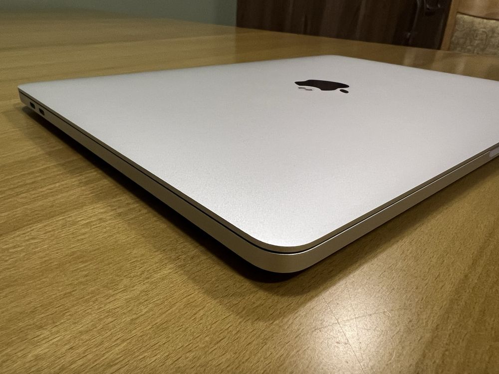 Macbook Pro 13 inch 2017