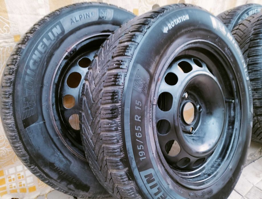 Set roti iarna Jante otel cauciuc Anvelope Michelin Alpin 195/65 R16