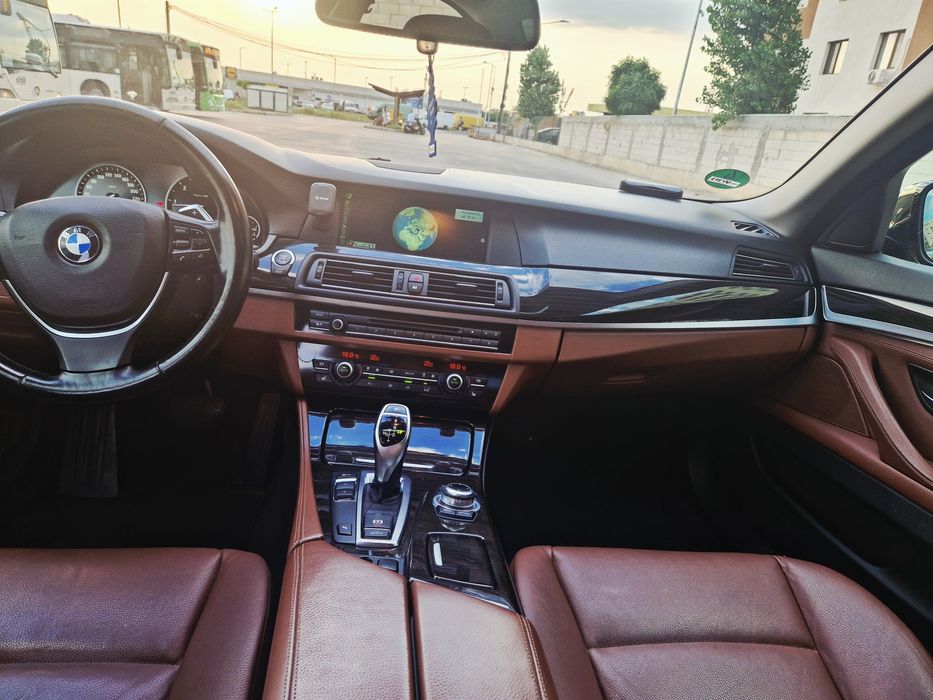 Inchirieri auto cu Sofer