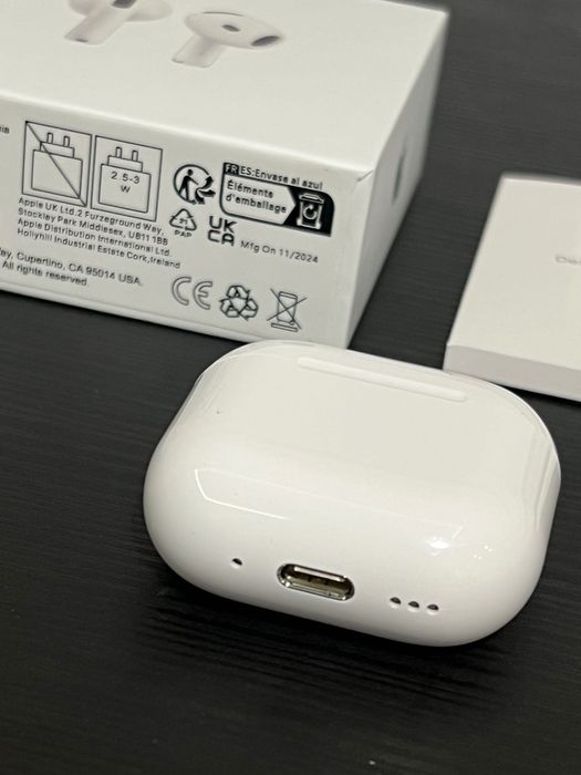 AirPods 4 / Нови безжични слушалки