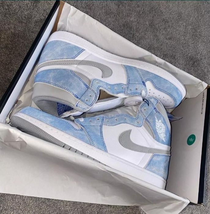 Vând jordan 1 hiper royal noi