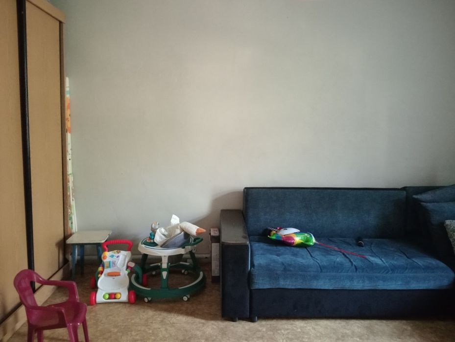 Продам 2 дивана угловых