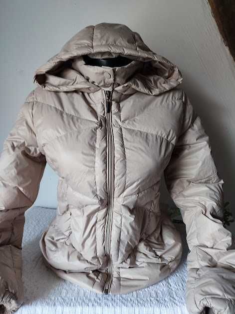 Geaca cu puf Rezerved