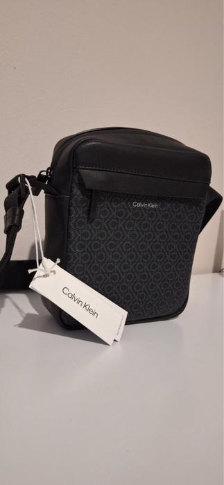 Чантичка Calvin Klein