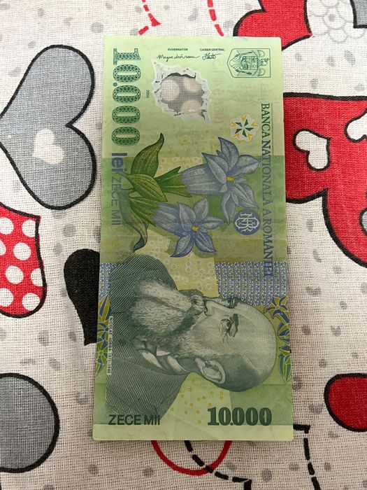 Bancnote vechi cu semiluna și alte modele