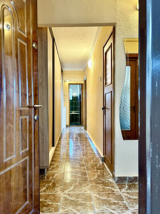Apartament 3 camere, mobilat si utilat, in Mangalia!