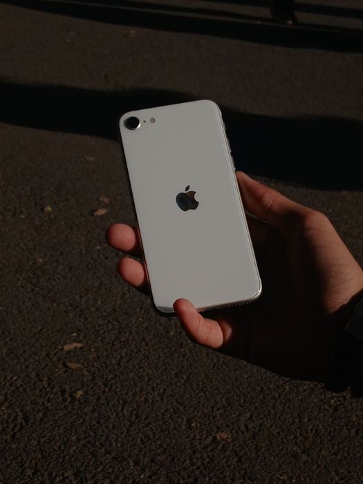 iPhoneSE gen3 (2022)