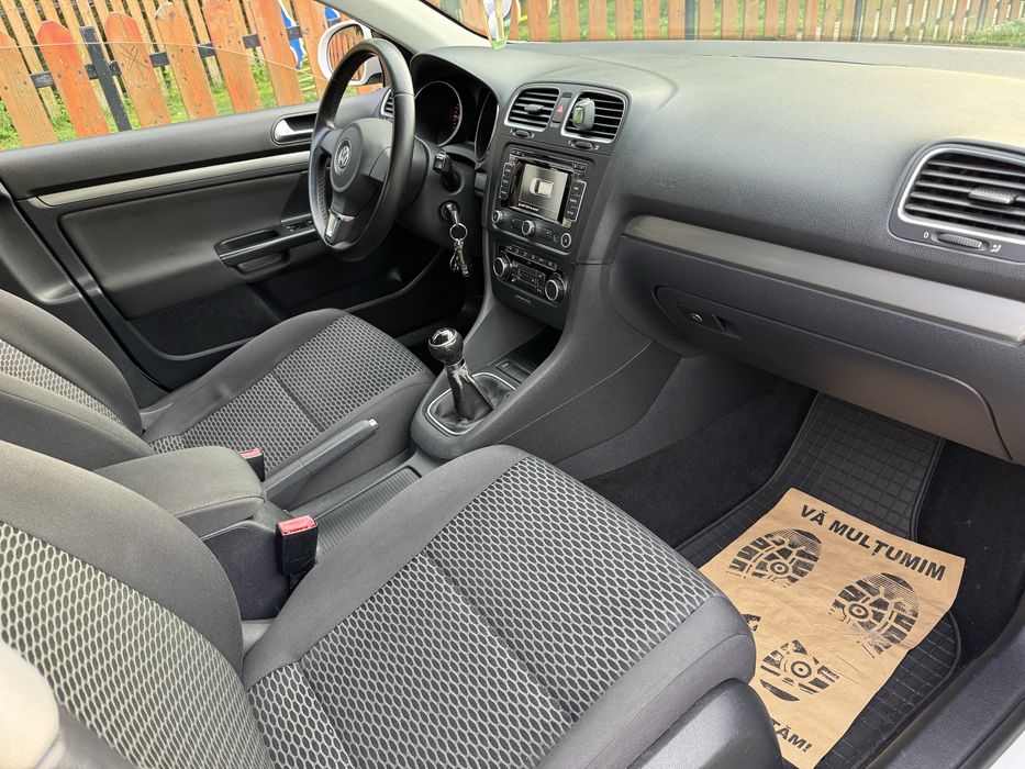 VW Golf 6 - 1.6 Diesel - Combi - Euro5 - Navigatie / Klimatronic