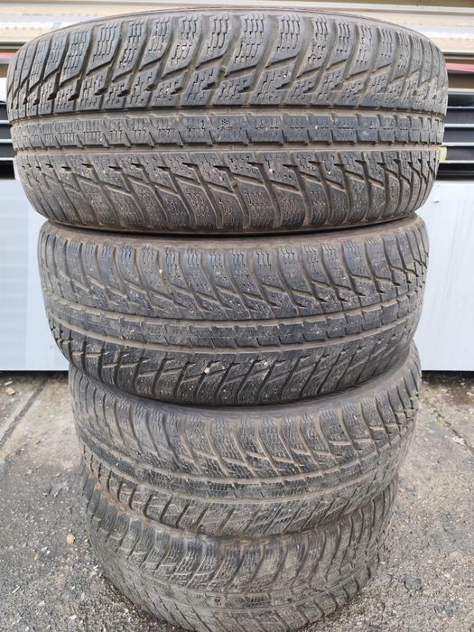 Anvelope 255 55 r20 iarna nokian