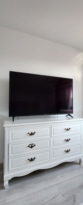 Comodă și 2 noptiere Mobexpert