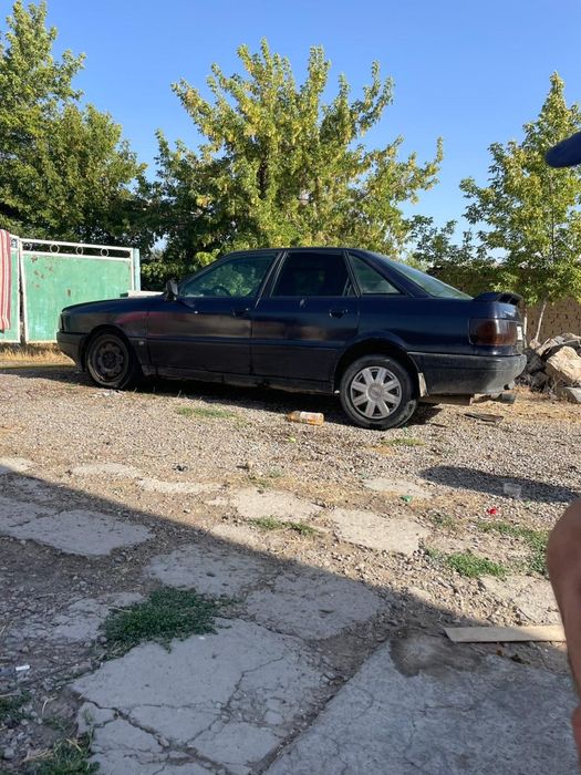 Продам Ауди 80 б4