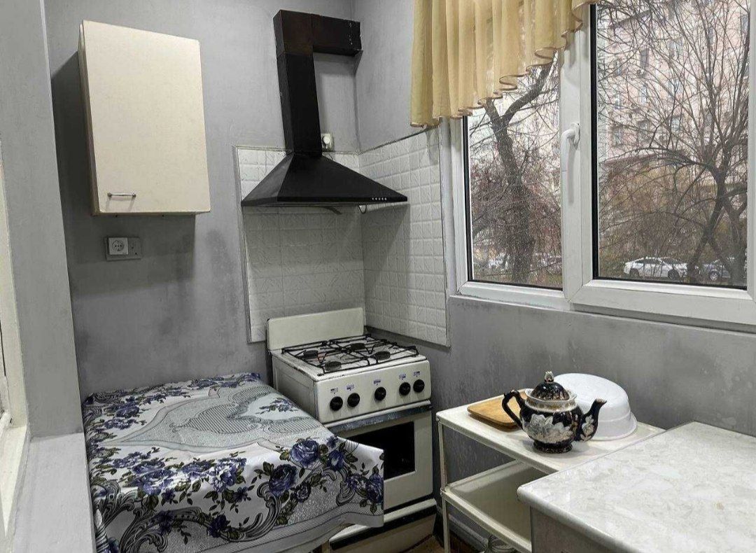 Чиланзар 16 квартал, 2в3*2*4 не торец СрОчНо продаётся банк ипак йули