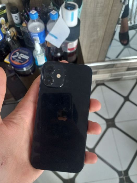 Iphone 12 mini sotiladi srochna ikkita ime utgan