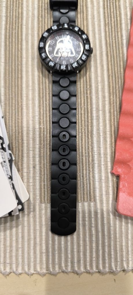 Детски часовник Swatch Flik-Flak Star Wars Darth Vader