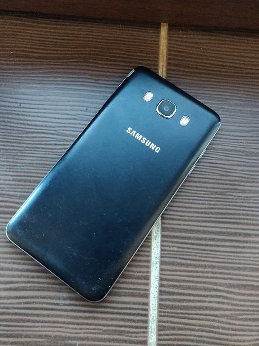 Samsung galaxy J7 2016