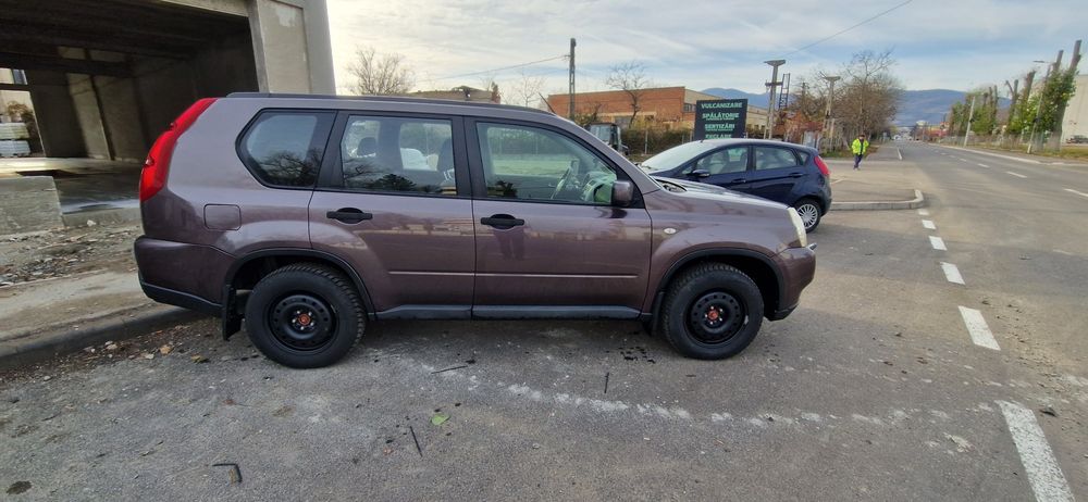 Vând Nissan 4x4 X-trail T31
