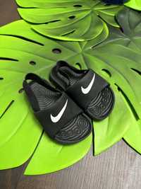 Papuci sandale Nike 23