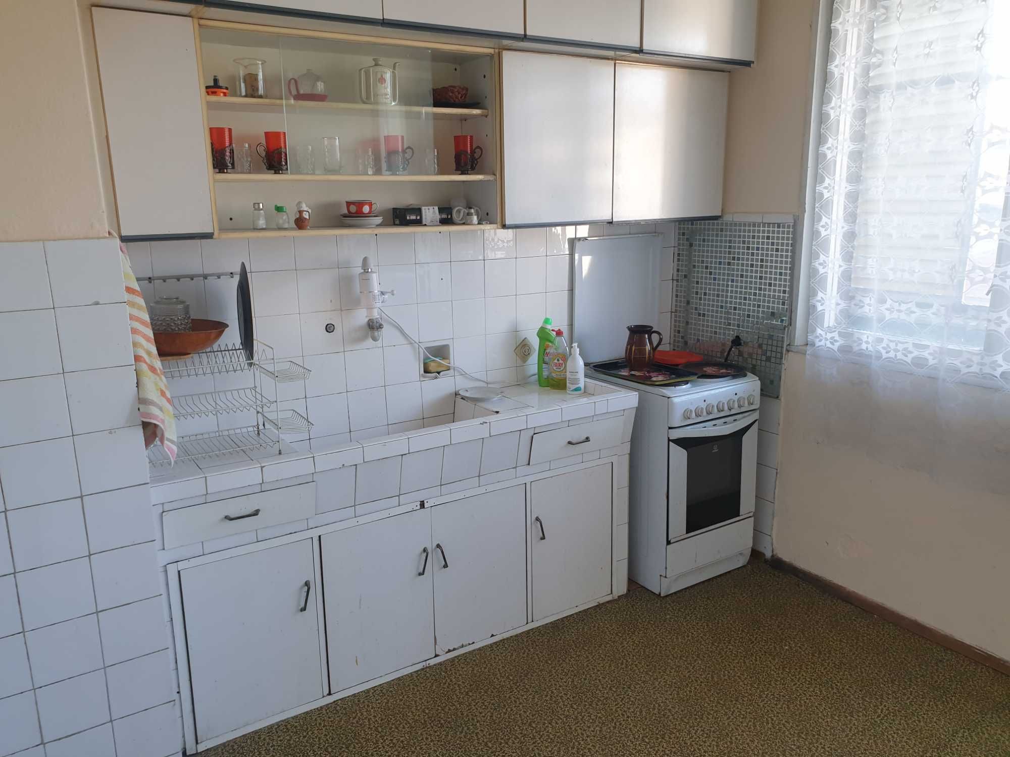 Собственик продава 3 ст. апартамент 100кв.м Русе, Център, ул. П. Хитов