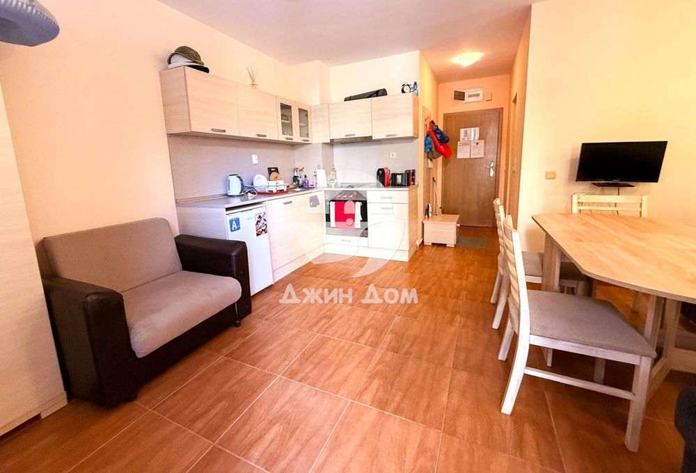 Продава се Едностаен апартамент в Свети Влас - 37 кв.м за 1622 €/кв.м - Снимка #1