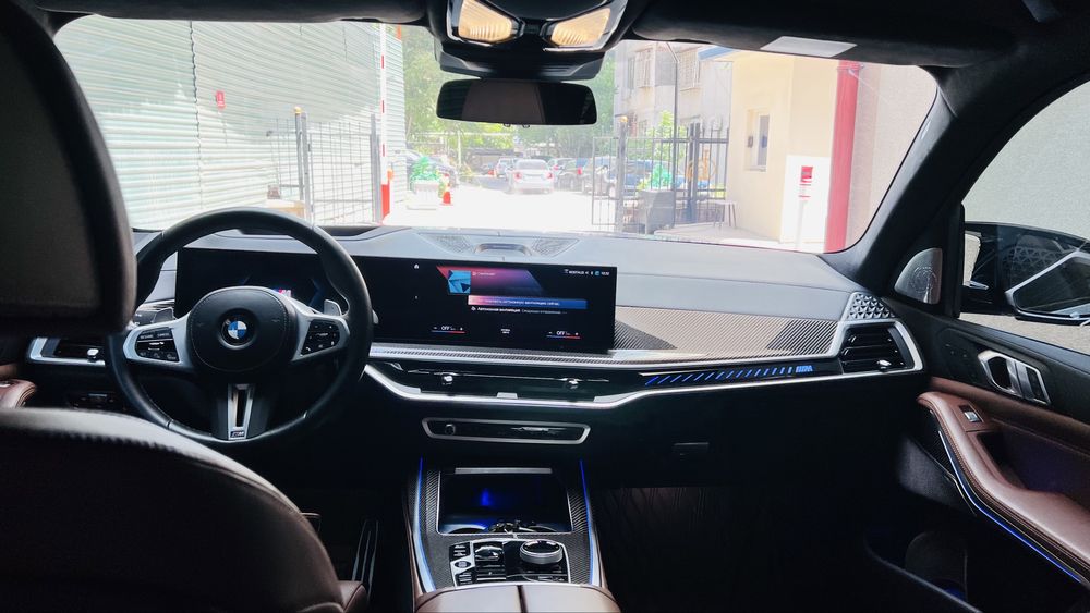BMW X7 m60i продается в идеалном состояние