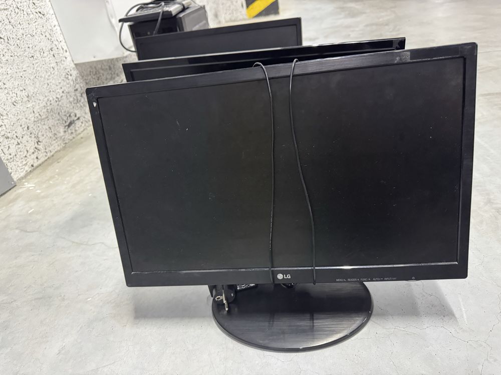 Монитор LG 22, 20, QMAX 21.5