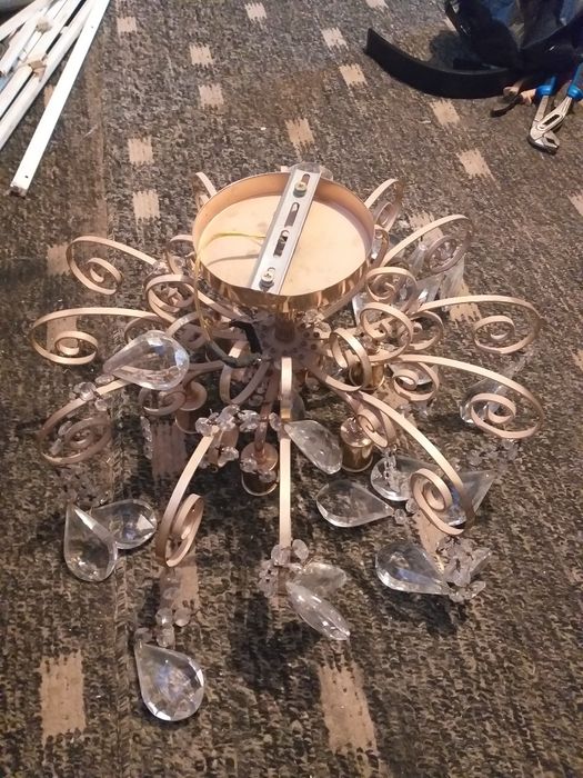 Люстры в хорошем состоянии